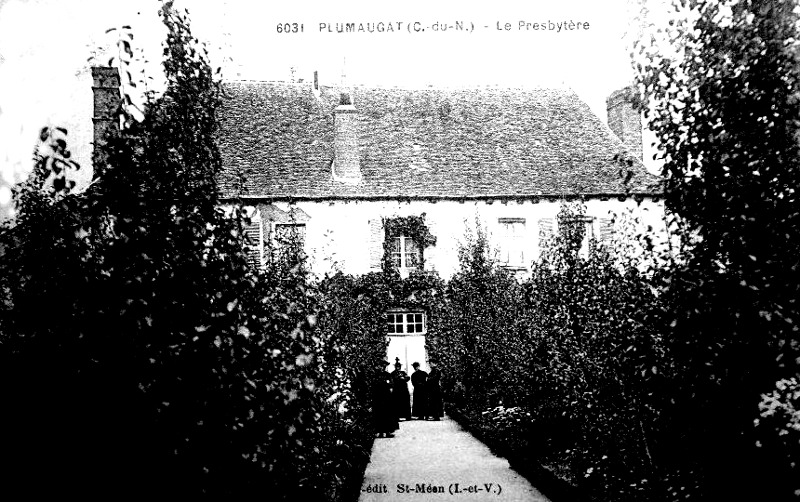 Presbytère de Plumaugat (Bretagne).