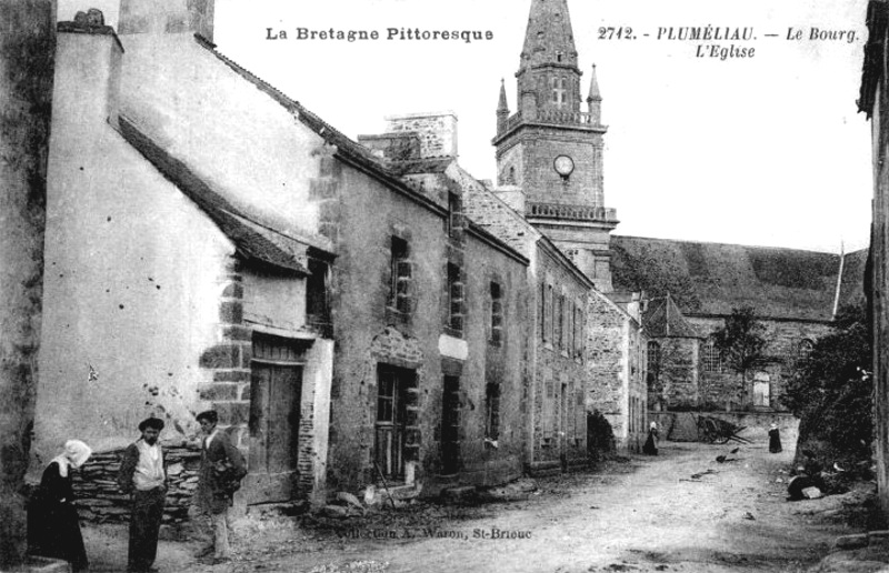 Ville de Pluméliau (Bretagne).
