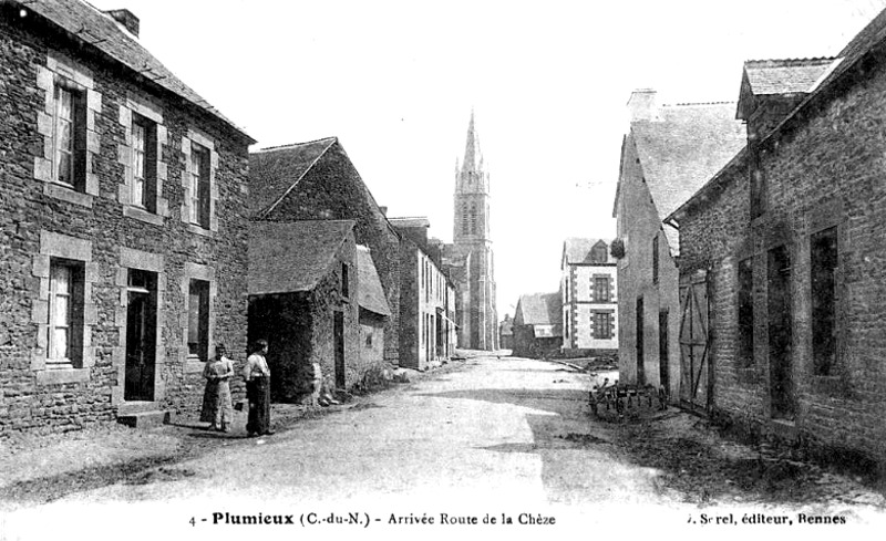 Ville de Plumieux (Bretagne).