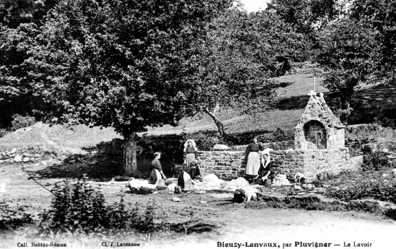 Lavoir de Pluvigner (Bretagne).