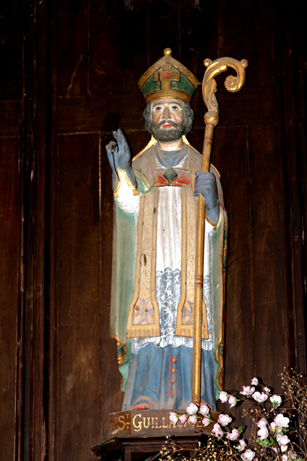 Eglise Saint-Pierre de Pluzunet (Bretagne