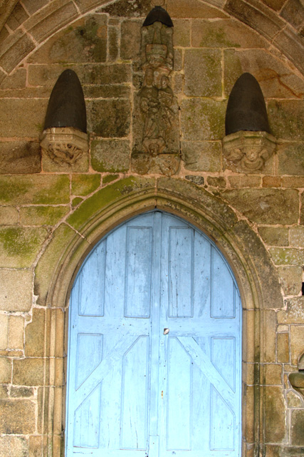 Eglise Saint-Pierre de Pluzunet (Bretagne