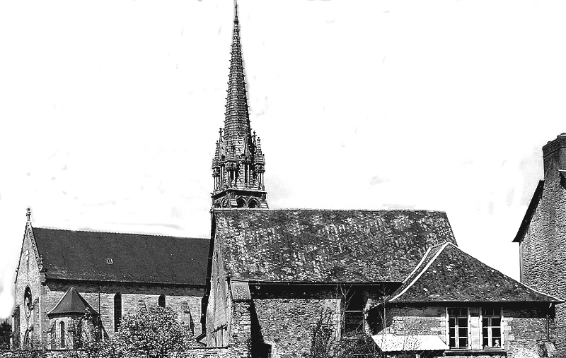 Nouvelle et ancienne glise de Poc-les-bois (Bretagne).