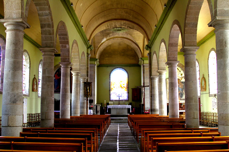 L'glise Saint-Pierre-s-Liens de Pommerit-Jaudy (Bretagne)