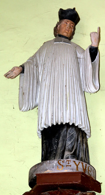 Statue de l'glise Saint-Pierre-s-Liens de Pommerit-Jaudy (Bretagne)