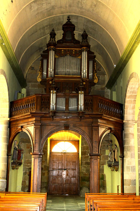 L'glise Saint-Pierre-s-Liens de Pommerit-Jaudy (Bretagne)