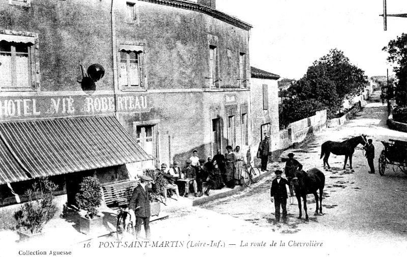 Ville de Pont-Saint-Martin (Bretagne).