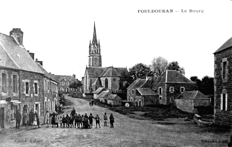 Ville de Pouldouran (Bretagne).