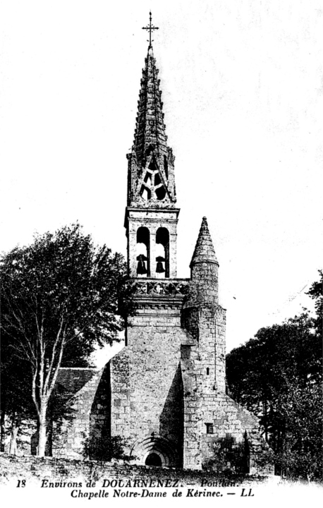 Ville de Poullan-sur-Mer (Bretagne) : chapelle de Kerinec.