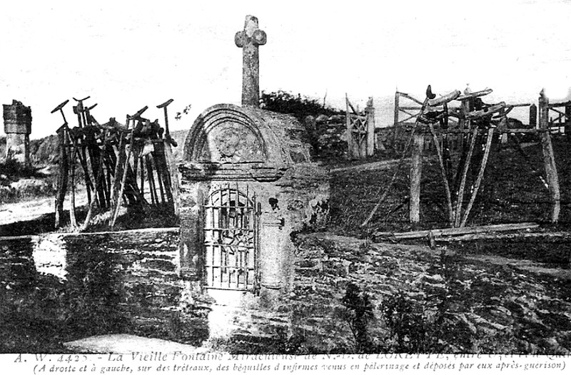 Ville de Quillio (Bretagne) : fontane dela chapelle de Lorette.