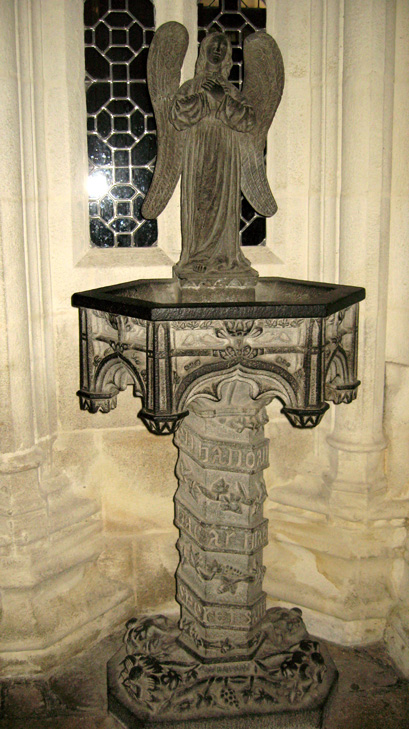 Quimper : cathdrale Saint-Corentin ( l'entre)