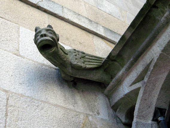 Quimper : cathdrale Saint-Corentin (faade Sud, gargouille)