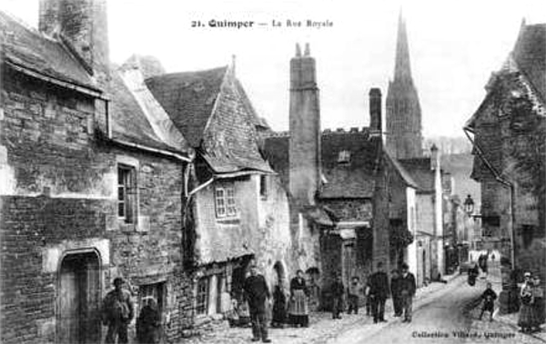 Ville close de Quimper(Bretagne) : la rue Royale.