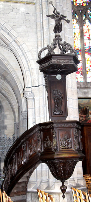 Eglise-basilique de Quintin (Bretagne)