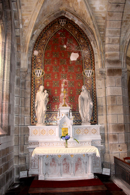 Eglise-basilique de Quintin (Bretagne)