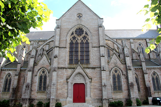 Eglise-basilique de Quintin (Bretagne)