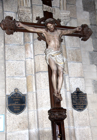 Statue de l'glise-basilique de Quintin (Bretagne)