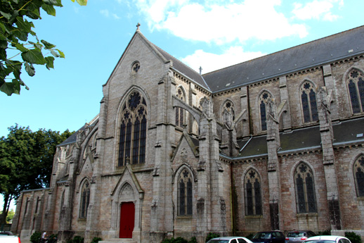 Eglise-basilique de Quintin (Bretagne)