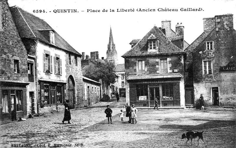 Ville de Quintin (Bretagne).