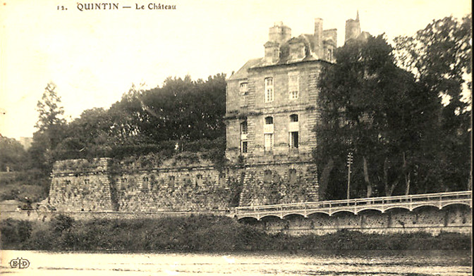 Château de Quintin (Bretagne).