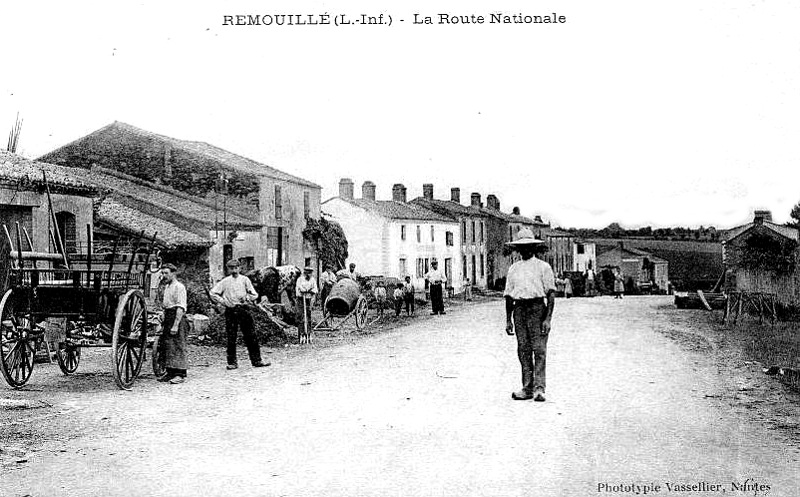 Ville de Remouill (Bretagne).