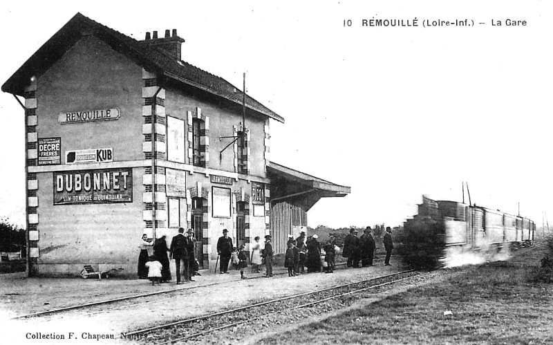 Gare de Remouill (Bretagne).