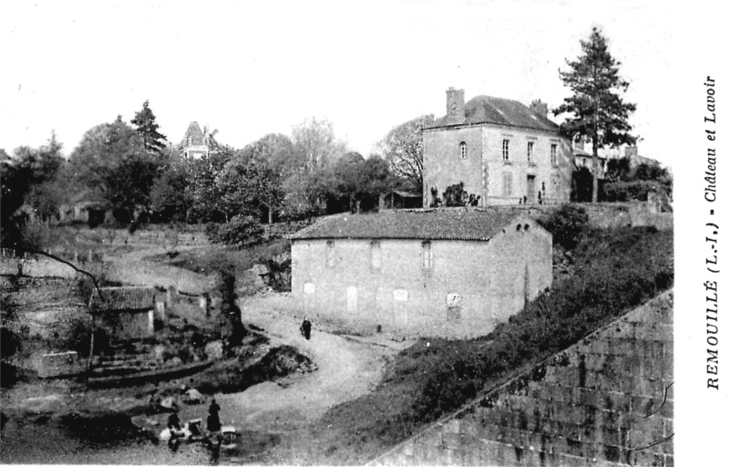 Lavoir de Remouill (Bretagne).