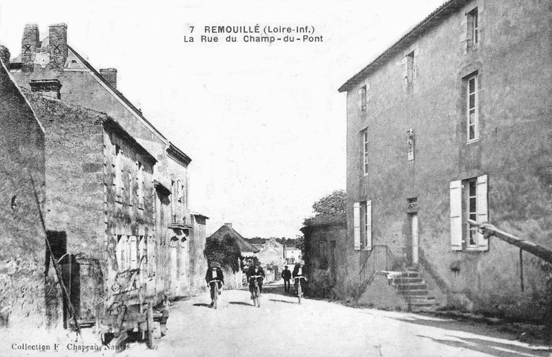 Ville de Remouill (Bretagne).