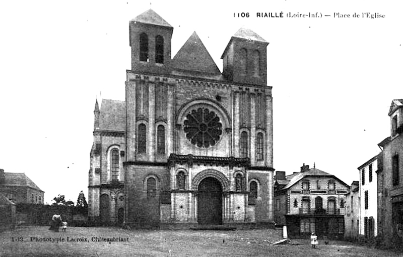 Eglise de Riaill (anciennement en Bretagne).