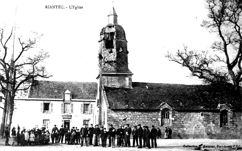 Eglise de Riantec (Bretagne).