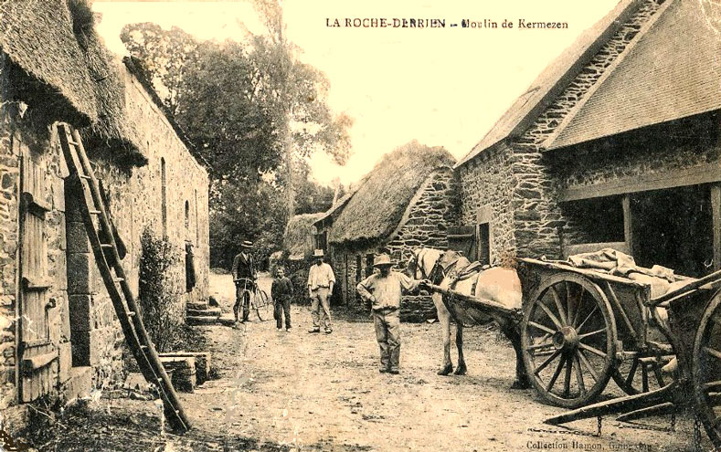 Roche-Derrien (Bretagne) : moulin de Kermezen