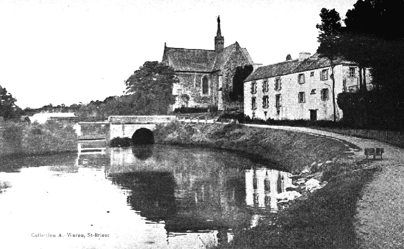 Le Canal et la Chapelle Notre-Dame de Bonne-Encontre  Rohan (Bretagne).