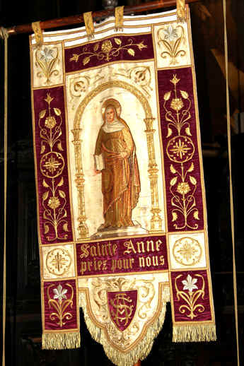 Bannière de l'église collégiale Notre-Dame du Roncier de Rostrenen (Bretagne)