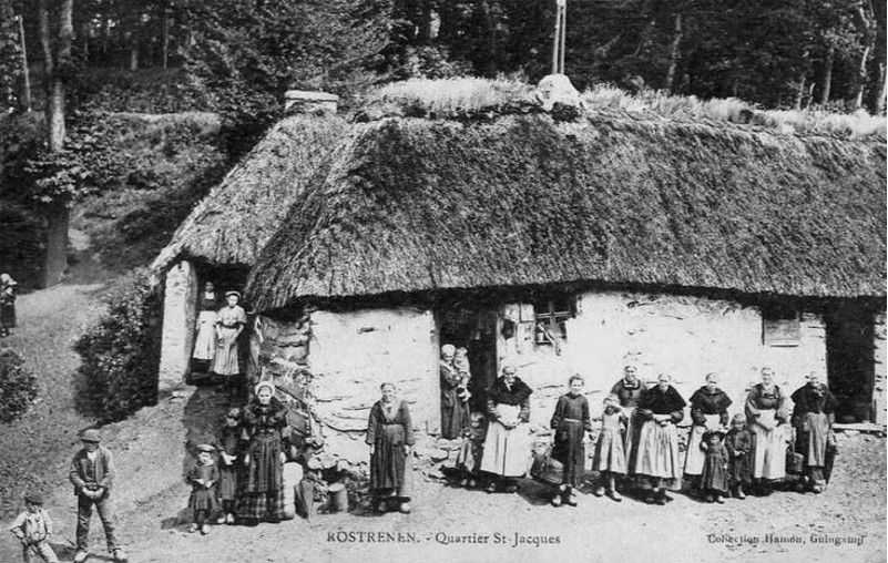 Ville de Rostrenen (Bretagne) : quartier Saint-Jacques.