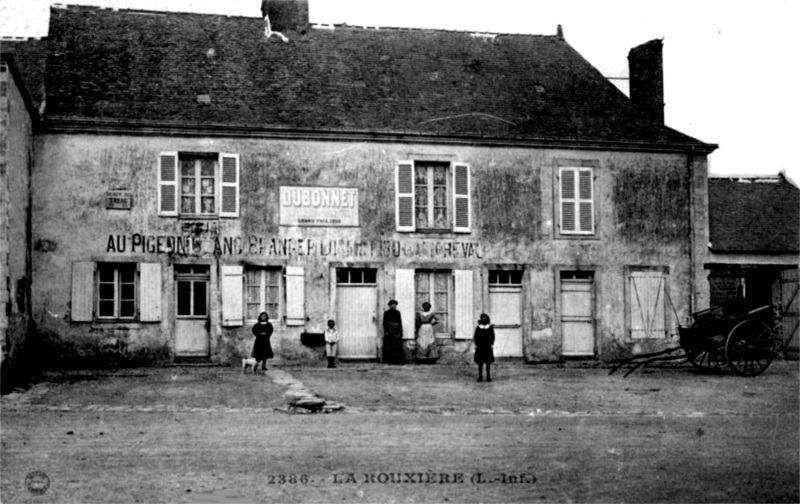 Ville de La Rouxire (anciennement en Bretagne).