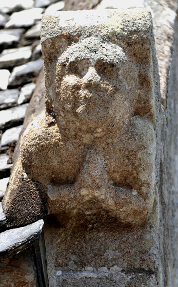 Gargouille de l'glise Notre-Dame de Runan (Bretagne)