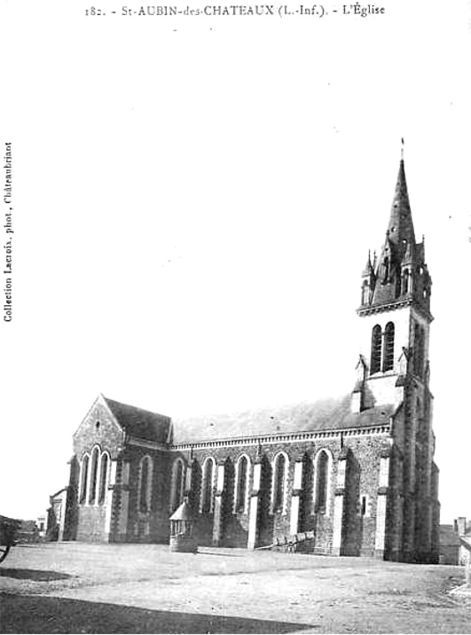 Eglise de Saint-Aubin-des-Châteaux (anciennement en Bretagne).