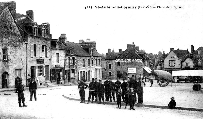 Ville de Saint-Aubin-du-Cormier (Bretagne).