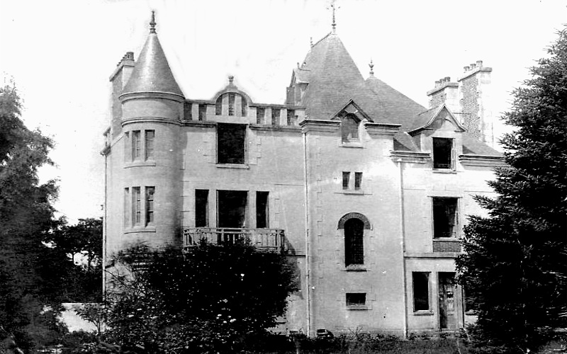 Manoir de Kermaria  Saint-Aubin-du-Palud (Bretagne).