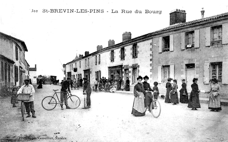 Ville de Saint-Brevin-les-Pins (anciennement en Bretagne).