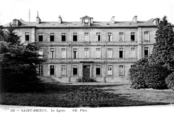 Lycée Anatole Le Bras à Saint-Brieuc (Bretagne).