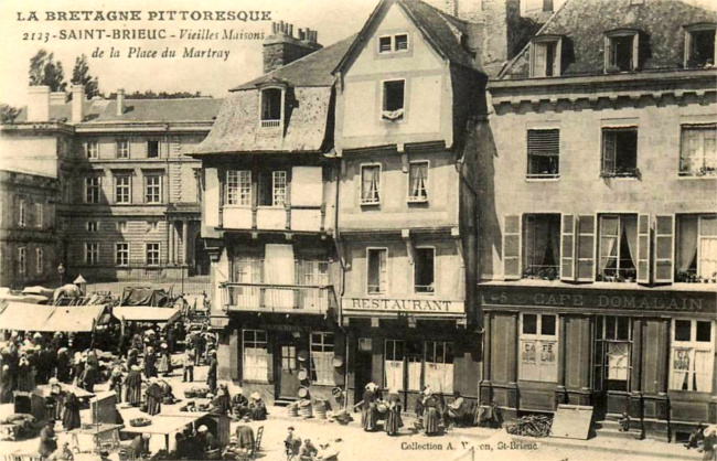 Vieilles maisons de la Ville de Saint-Brieuc (Bretagne).