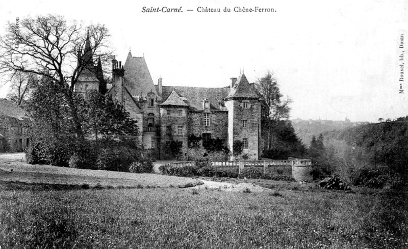  Saint-Carn (Bretagne) : chteau du Chne-Ferron.