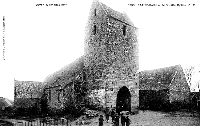 Vieille église de Saint-Cast-le-Guildo (Bretagne).