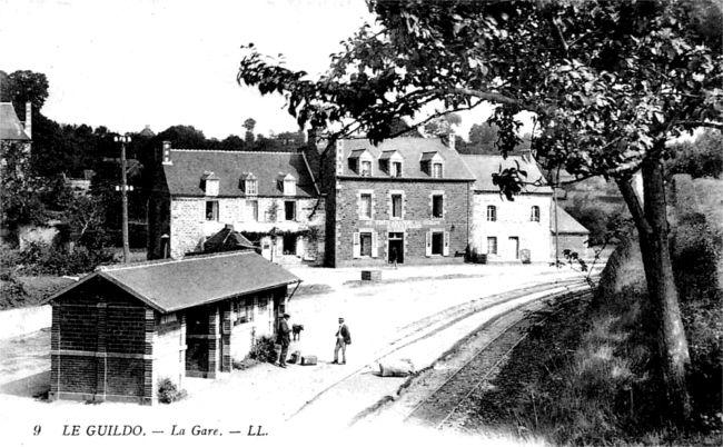 Ville de Saint-Cast-le-Guildo (Bretagne) : ancienne gare.