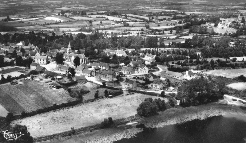 Vue gnrale de la ville de Saint-Connan (Bretagne).