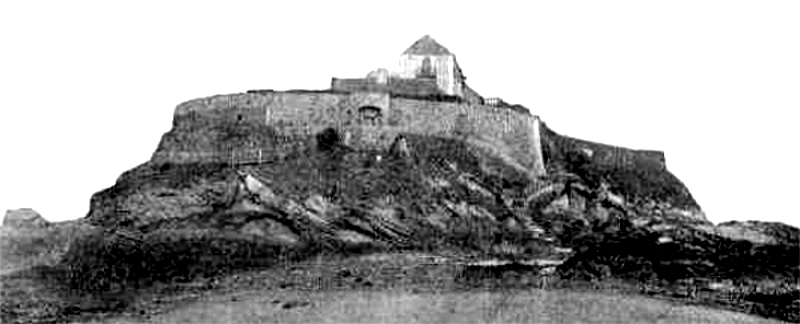 Chteau-fort de Du-Guesclin  Saint-Coulomb (Bretagne).