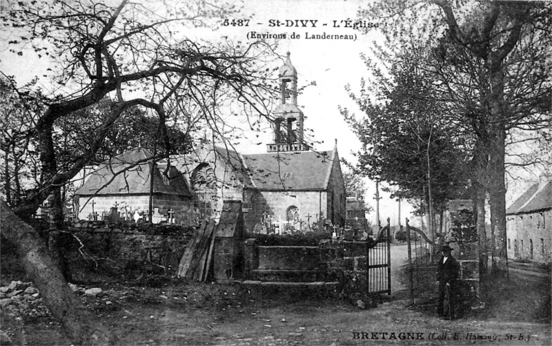 Ville de Saint-Divy (Bretagne).