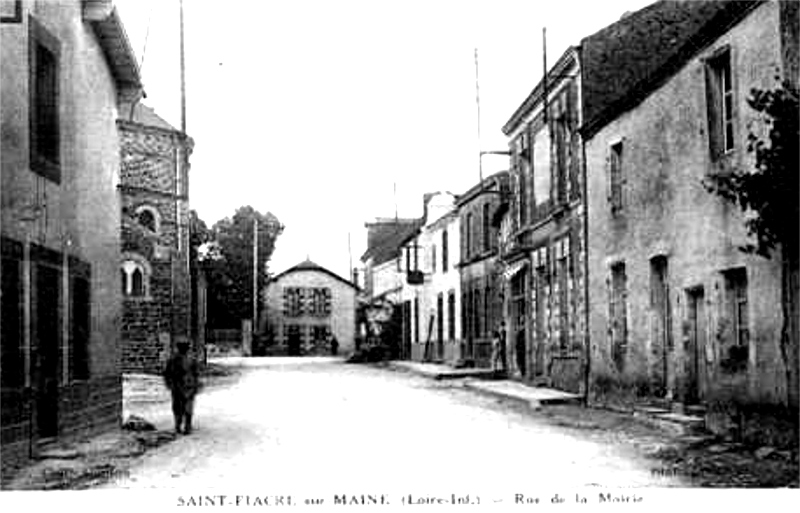 Ville de Saint-Fiacre-sur-Maine (anciennement en Bretagne).