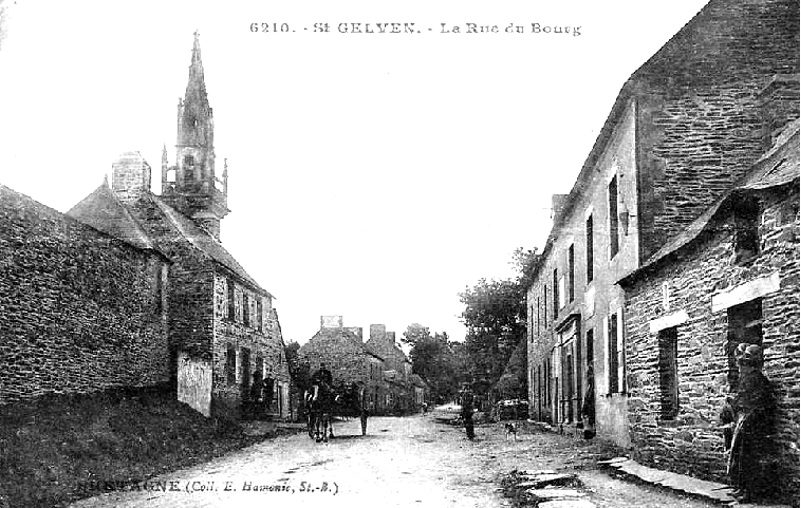 Le bourg de la ville de Saint-Gelven (Bretagne).